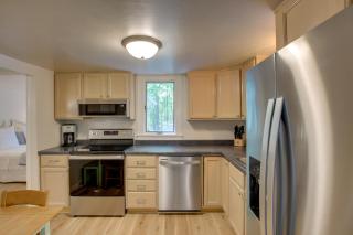 Updated Home with Deck 2 Mi to Sister Bay Beach! - Sister Bay - 1