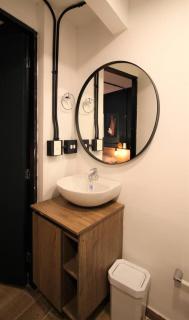 Apartamento con puesto de trabajo ONE102 By Roots Rentals - Medellín - 1