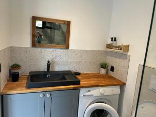 Charmant Studio dans villa - jardin privatif . - La Seyne-sur-Mer - 1