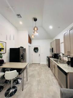 Fab lil home Central to all NOLA / near City Park - New Orleans - 3