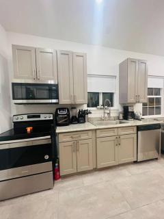 Fab lil home Central to all NOLA / near City Park - New Orleans - 6