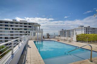 Miami Beach Vacation Rental with Rooftop Pool Access - 0