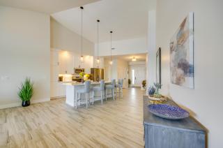 Lake Views and Pool Access Ozarks Condo! - Rocky Mount - 3