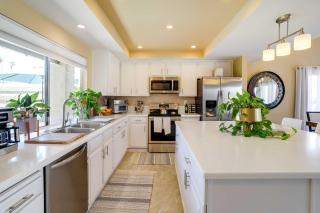 2 Mi to Indian Wells Palm Desert Home with Fire Pit - Palm Desert - 2