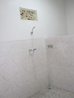 Galang Kangin Bungalows - 4