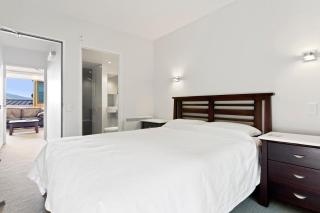 Stunning 2 Bedroom Apartment with Balcony! - Queenstown - 2