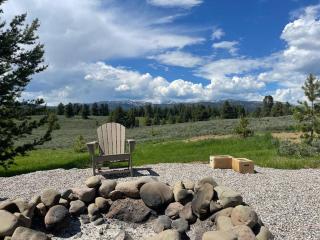 3505 Joseph Dr Cabin with breathtaking views, 30 miles to Yellowstone - Island Park - 3