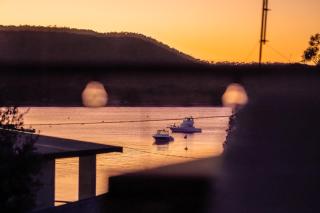 Dock of the Bay - Coles Bay - 8