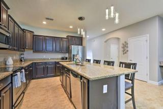 Fantastic 2 KING bed EnSuite Villa w heated pool Minutes to Disney - Kissimmee - 7