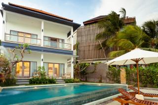 Utama Villas Beach Front Candidasa - Candidasa - 5