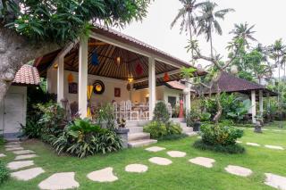 Utama Villas Beach Front Candidasa - Candidasa - 1