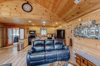 Wild Rose Cabin - Lake Lure - 7