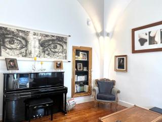 Courbet's bachelor pad - 5