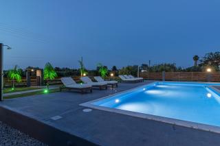 Assos Luxury Villas - Pefkohori - 3