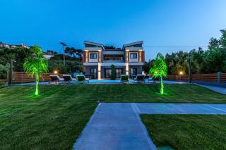 Assos Luxury Villas - Pefkohori - 4