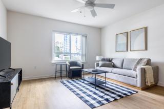 Downtown Bellevue 2BR w WD Rooftop nr all SEA-141 - Bellevue - 0