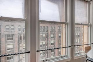 Loop 1BR w gym doorman same block as L CHI-672 - Chicago - 7