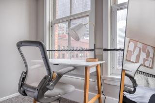 Loop 1BR w gym doorman same block as L CHI-672 - Chicago - 1