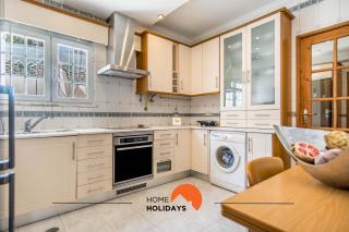 #128 Number 10 Villa by Home Holidays - 1