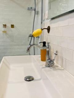 Appartement Vieux Nice Garibaldi rénové - 9