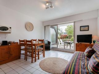 Appartement cosy à Carnac, 200m de la plage, terrasse, parking, TV, animaux acceptés, pour 4 personnes - FR-1-477-96 - Carnac - 9