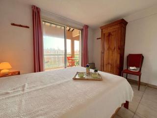 Appartement 2 pièces avec mezzanine, terrasse et parking, à 500m de la plage - Fréjus - FR-1-226A-42 - 2