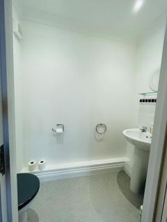 Centrally located "Spring Cottage" Perfect Ventnor Holiday Home - Ventnor - 3