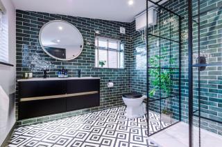 Beautiful 4 Bed House in The Windsor Tapestries by Casa by Grace - Sleeps 7-9, Private Hot Tub Hire, Free Parking, Dog Friendly, Legoland, Windsor Castle - 6