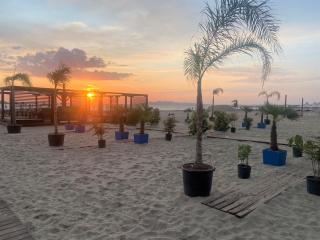 Lydia's Place by the beach - Golem - 8