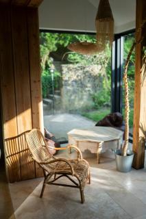 BlissHouse Luxurious Guesthouse calm and energetic spot near by city surrounded by the forest where you will find your peace and your people - Cracovia - 0