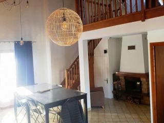 Spacieux logement idéalement situé - Saint-Avre - 6