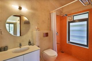 StayVista's Amoda Villa - Near Venna Lake, Amidst Farmland with Jacuzzi and Indoor Activities - Mahabaleshwar - 4
