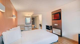 Suites Los Angeles CA Los Angeles LAX - Inglewood - 2