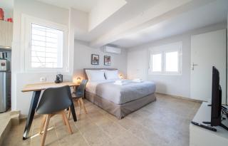 Aris123 by Smart Cozy Suites - Apartments in the heart of Athens - 5 minutes from metro - Available 24hr - Athene - 6
