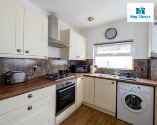 NEW Four Bedroom House By Keysleeps Short Lets Workington Contractor Leisure Beach Location Lake District - Siddick - 4