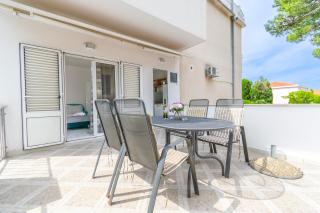 Apartman IVA Baška Voda - Baška Voda - 2