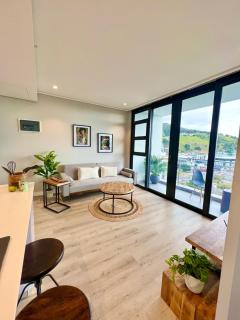 Peak of Cape Town - apartment with rooftop pool - 3