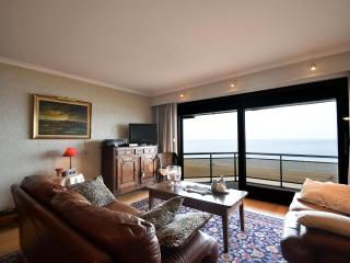 James Ensor 0304 apartment with sea view - De Haan - 0
