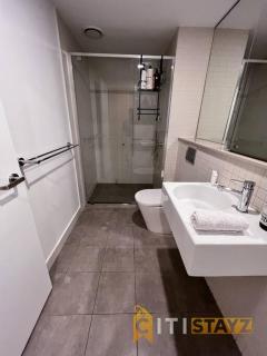 Magic at Midnight - Braddon CBD - 1 Bd 1bth Apt - Canberra - 6