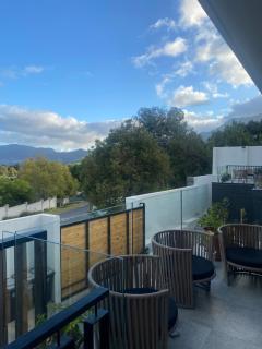 Constantia View Apartments- Luxury Self Catering - 2