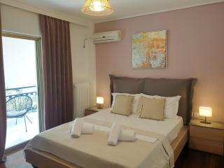 EcoStay-Scandy,2bdr cozy apartment by the sea in Alimos - Athen - 1