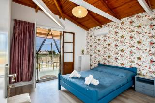Maria's Family Maisonette with Parking and Seaview - Kokkini Khanion - 0