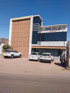 JMC Hotel Lavish - Akolia - 0