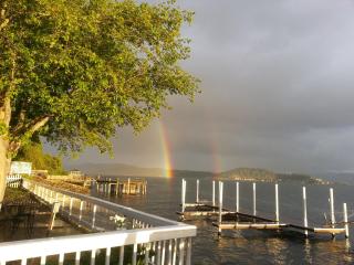 Lake Place Resort - Glenhaven - 1
