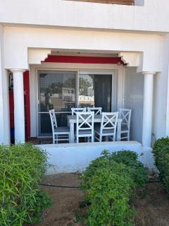 ESTER’S HOUSE’S 6 - 1