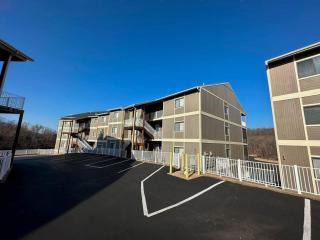 The Pointe at Lazy Days - Osage Beach - 7