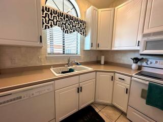 The Pointe at Lazy Days - 3