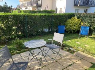 37m with terrace and garden near the sea - 3