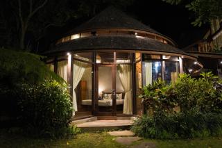 Green Tree House Villa Ubud - Ubud - 5