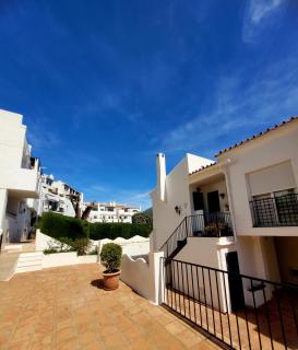 Benahavis Village Penthouse Apartment, 2 Bedrooms, Stunning Views, Swimming Pool !! - Benahavís - 9